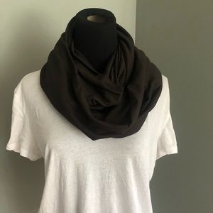 Beyond Yoga Black/Brown infinity scarf.